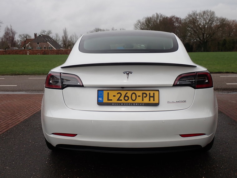 Vehicle Image 28