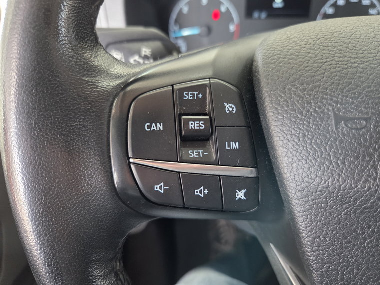 Vehicle Image 24