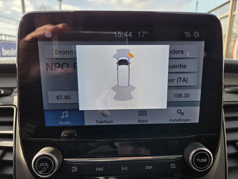 Vehicle Image 35