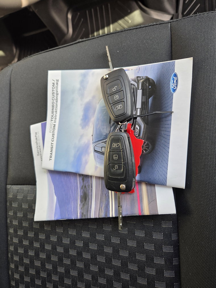 Vehicle Image 36