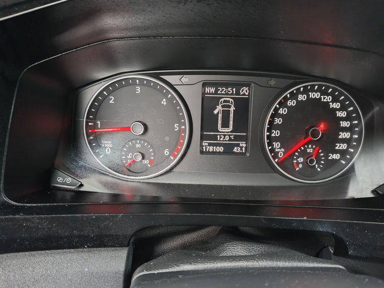 Vehicle Image 17