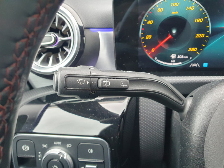 Vehicle Image 39