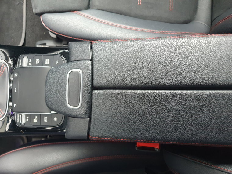 Vehicle Image 43