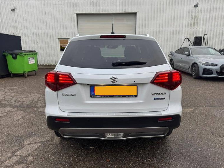 Vehicle Image 6