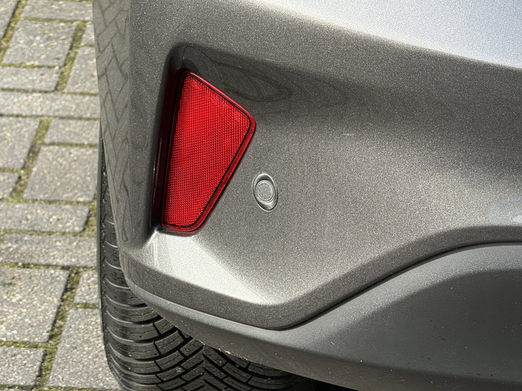 Vehicle Image 40