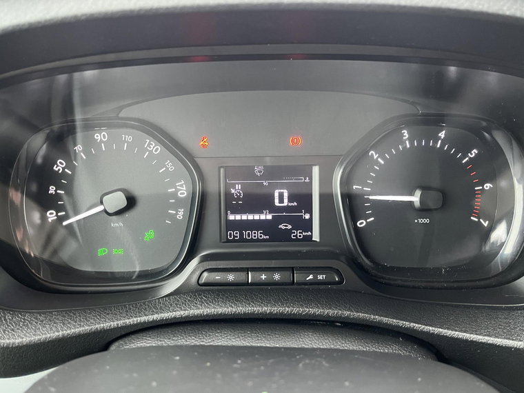 Vehicle Image 19