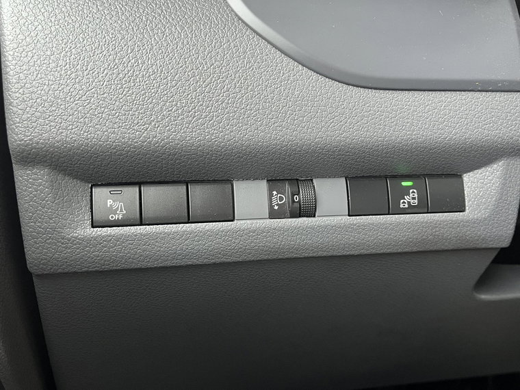 Vehicle Image 27