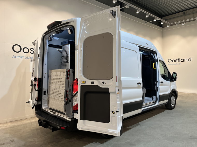 Vehicle Image 22