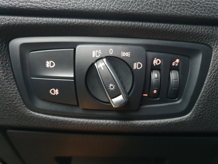 Vehicle Image 38