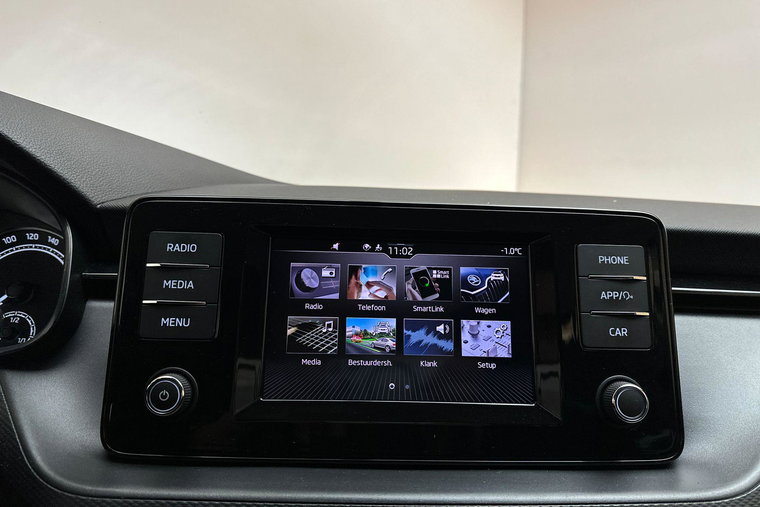 Vehicle Image 26