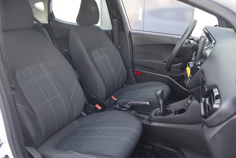 Vehicle Image 21