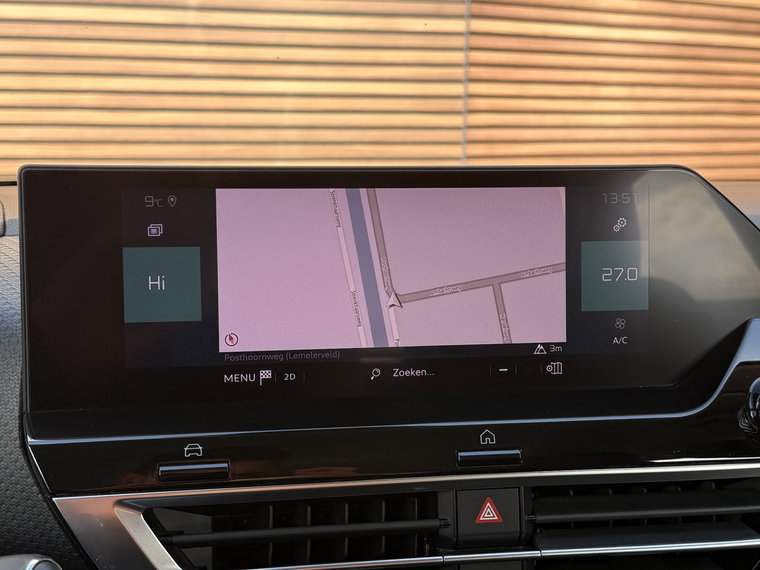 Vehicle Image 32
