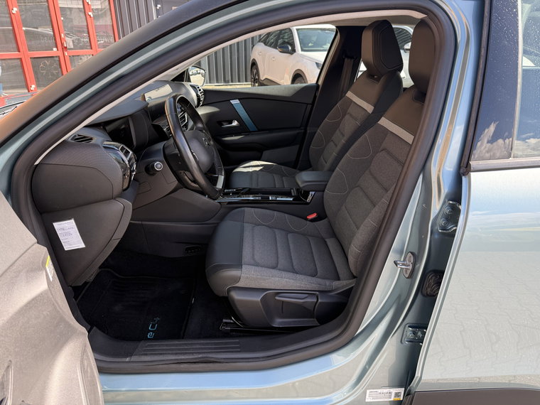 Vehicle Image 41