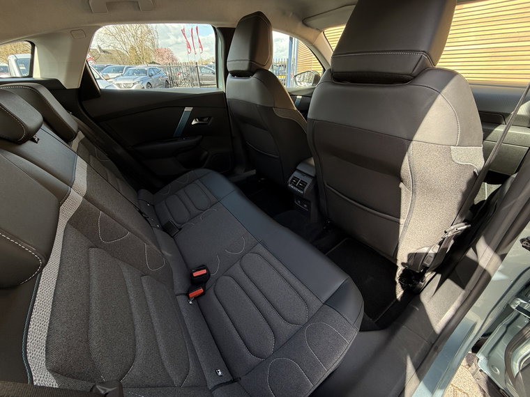 Vehicle Image 48