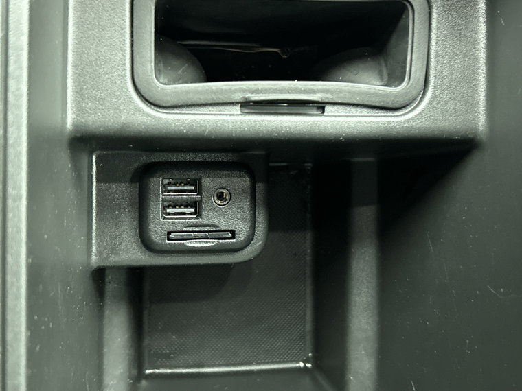 Vehicle Image 36
