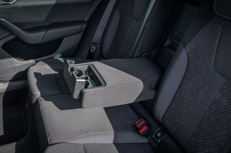 Vehicle Image 37