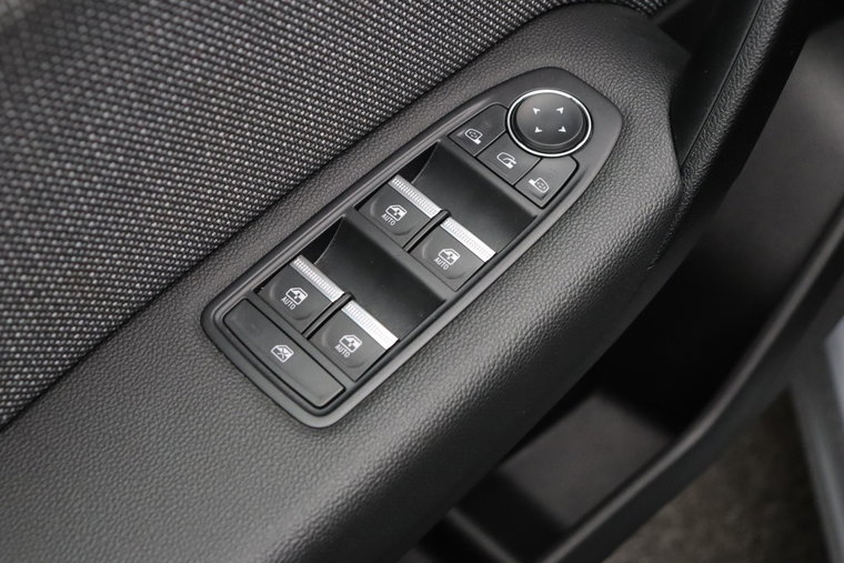 Vehicle Image 45