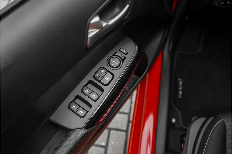 Vehicle Image 35