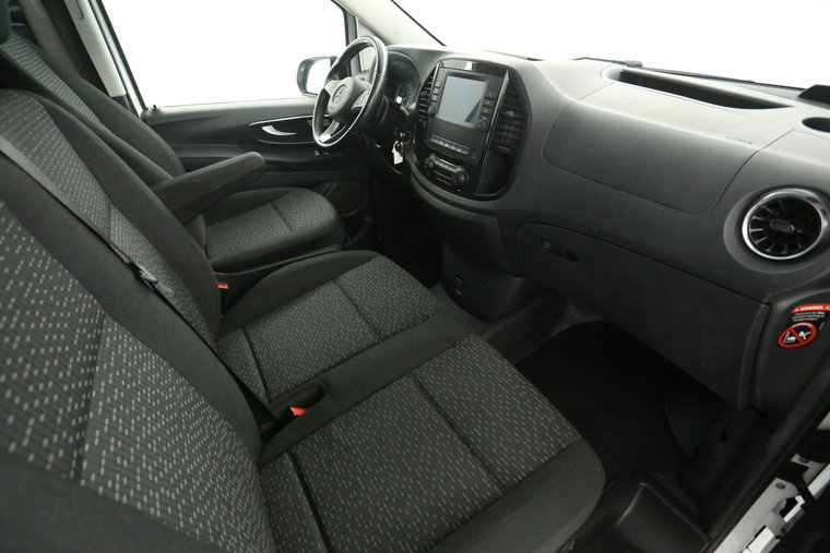 Vehicle Image 24