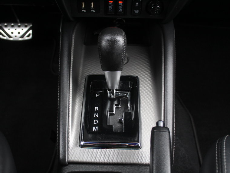 Vehicle Image 26