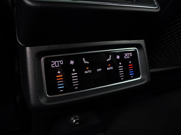 Vehicle Image 27