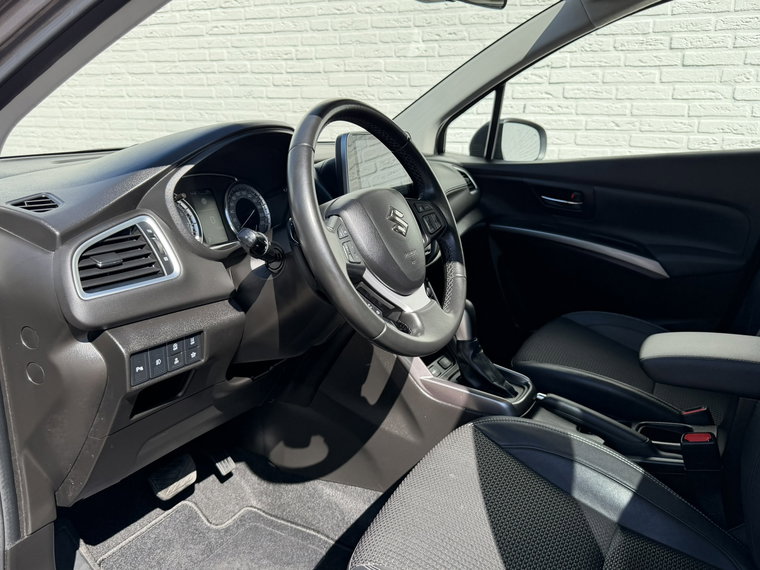 Vehicle Image 33