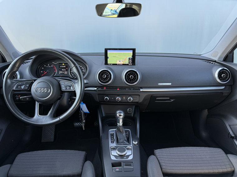 Vehicle Image 27