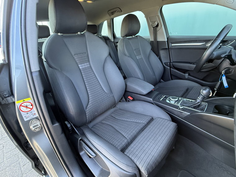 Vehicle Image 35