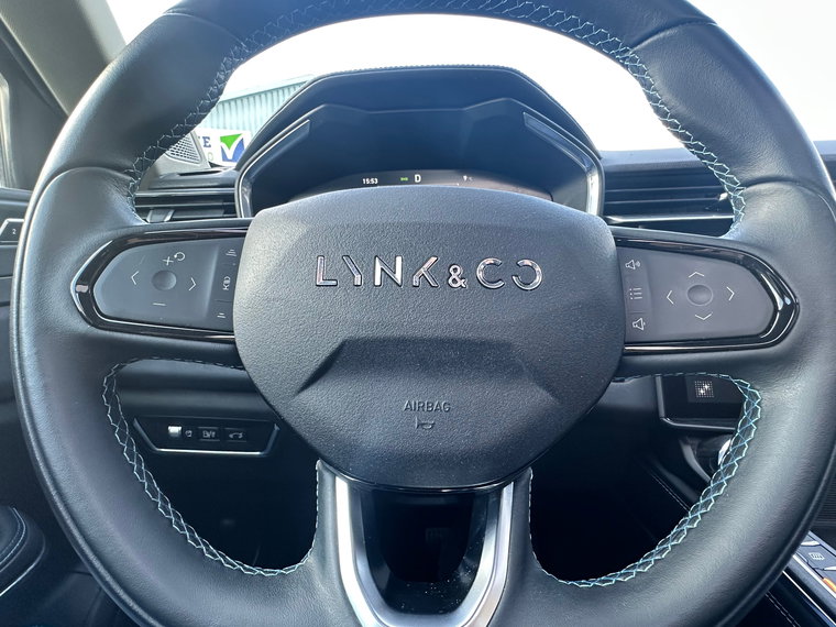 Vehicle Image 15