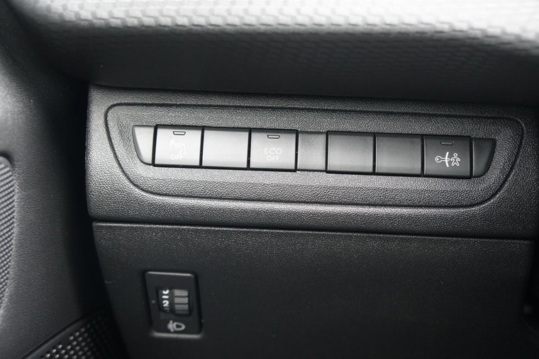 Vehicle Image 37