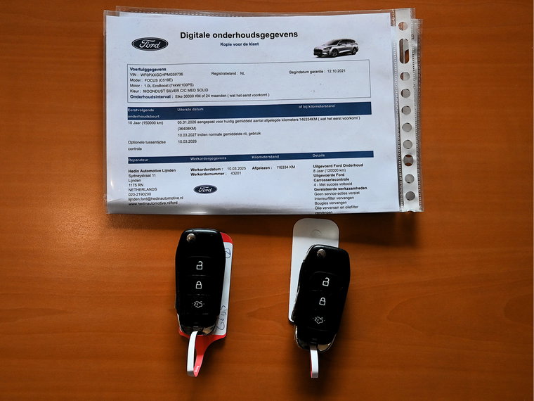 Vehicle Image 32