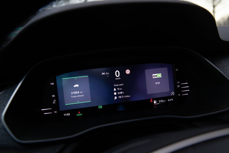 Vehicle Image 13