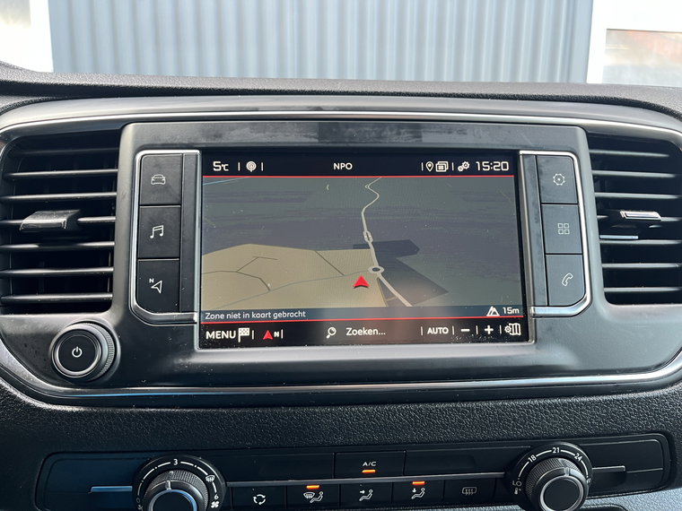 Vehicle Image 40