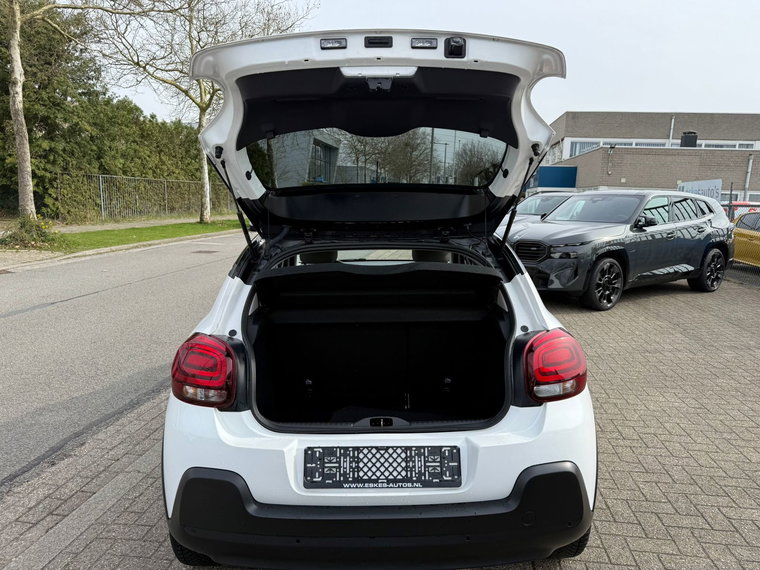 Vehicle Image 24