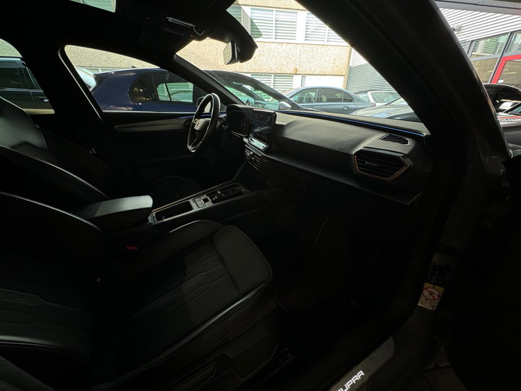 Vehicle Image 28
