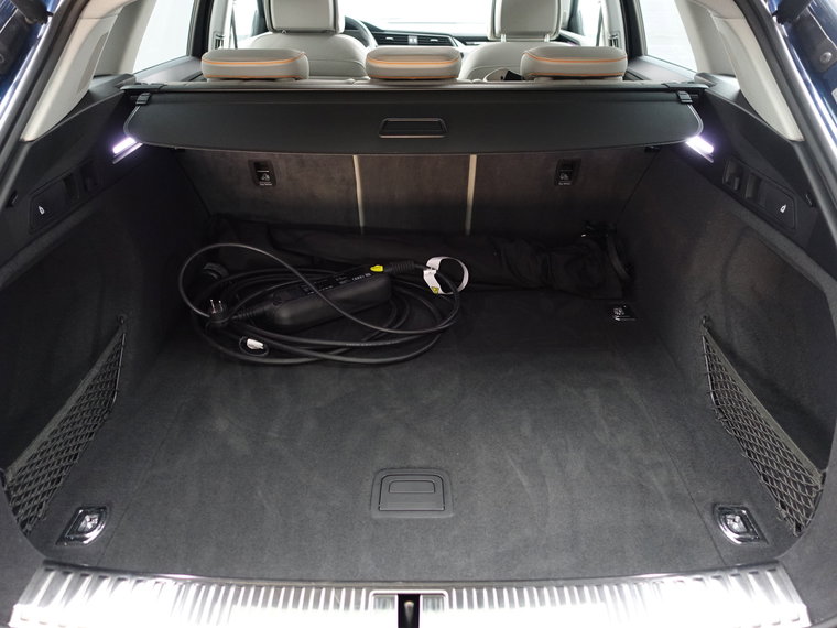 Vehicle Image 37