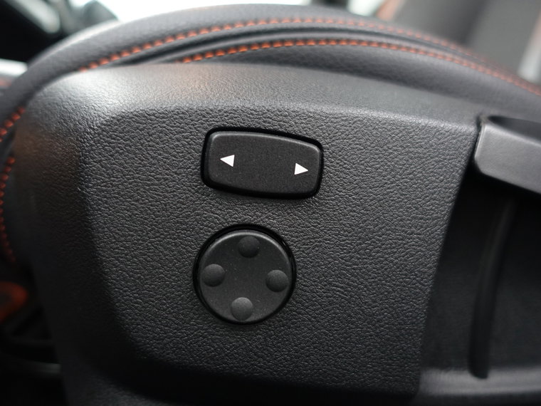 Vehicle Image 29
