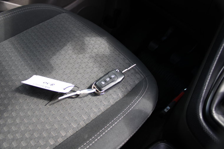Vehicle Image 18