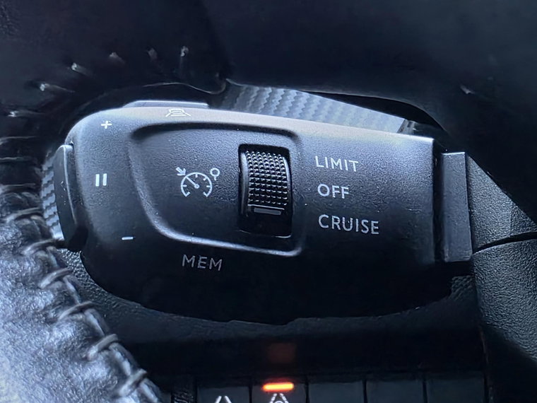 Vehicle Image 24