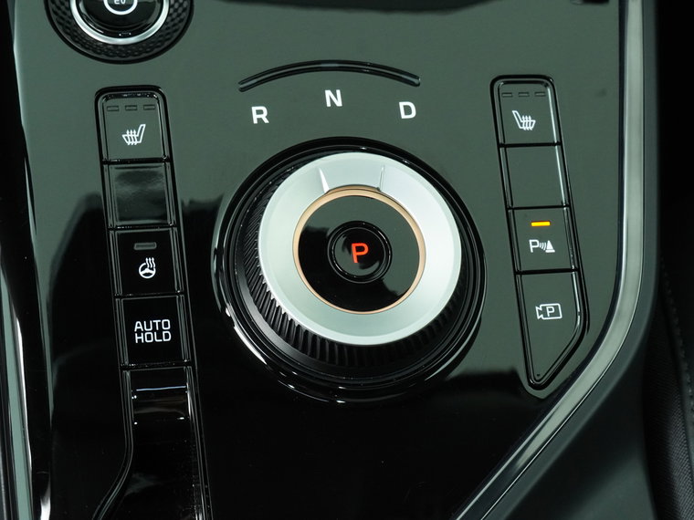 Vehicle Image 36