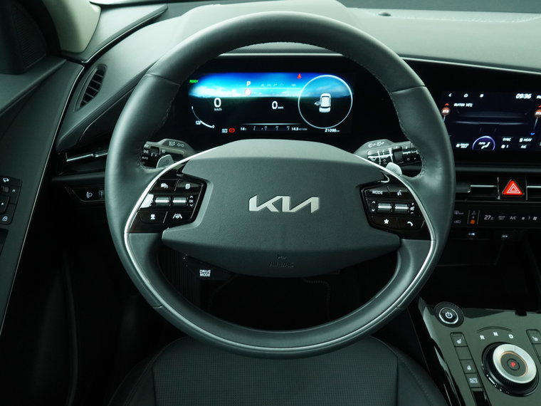 Vehicle Image 40