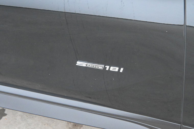 Vehicle Image 29