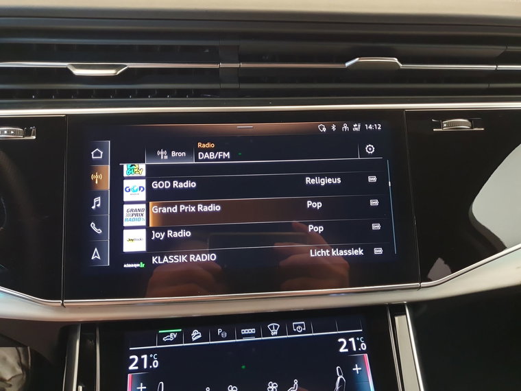 Vehicle Image 13