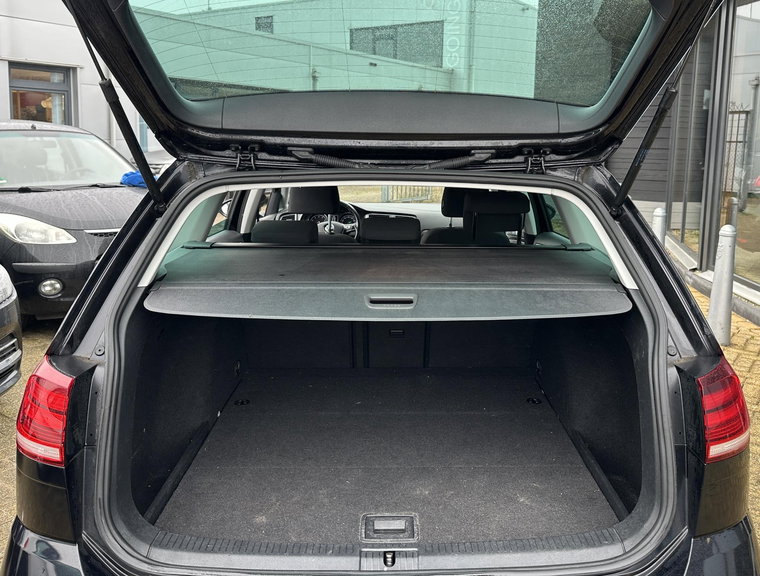 Vehicle Image 26