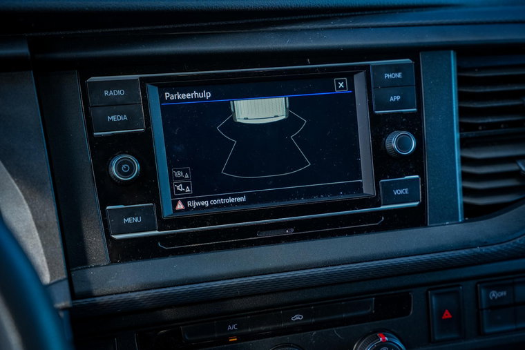 Vehicle Image 19
