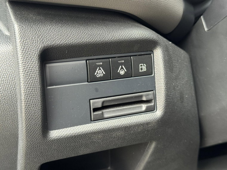 Vehicle Image 39