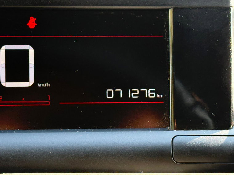 Vehicle Image 17