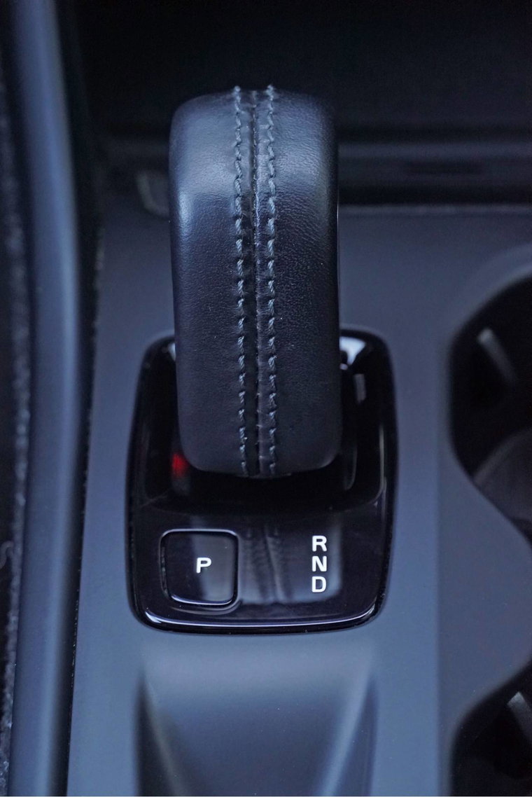 Vehicle Image 32