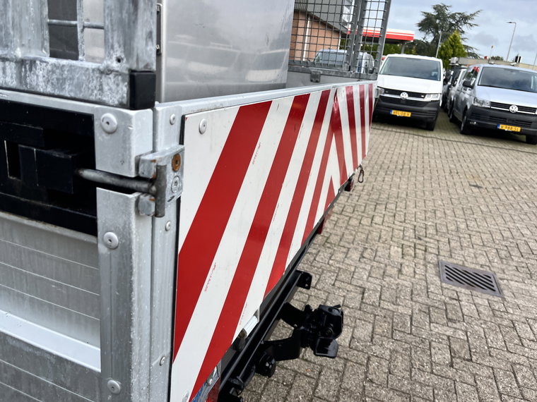 Vehicle Image 38
