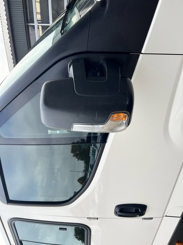 Vehicle Image 39
